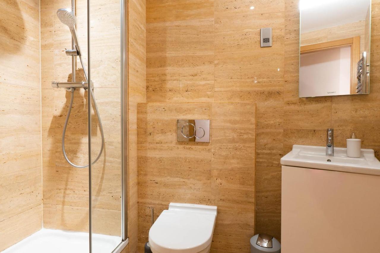 Ocean Spa Suite 11-Hosted By Sweetstay Gibraltar Buitenkant foto
